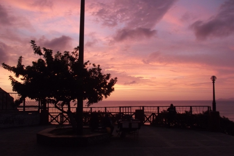 Sonnenuntergang in Barranco, der alternativste Stadtteil und somit eine tolle Sehenswürdigkeit in Lima