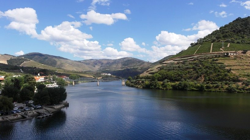 Per Zug von Porto ins Douro-Tal: Ein Traum für eine individuelle Reise durch Portugal