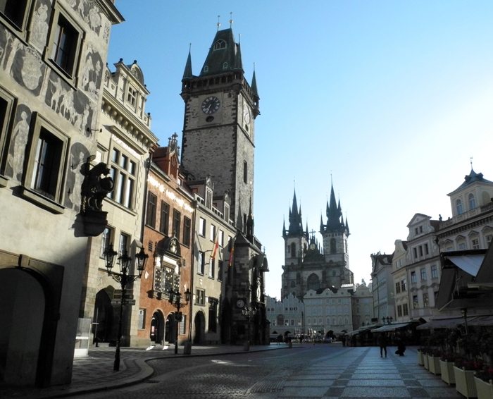 Kurztrip Prag: Der Rathausplatz an einem Sonntag Morgen 7 Uhr