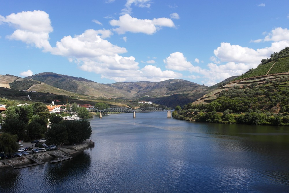 Per Zug von Porto ins Douro-Tal: Ein Traum für eine individuelle Reise durch Portugal