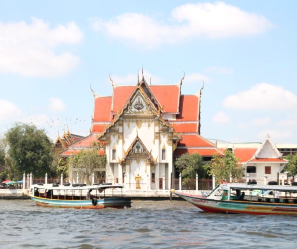 Sehr zu empfehlen: Eine Fahrt auf dem Chao-Phraya-Fluss