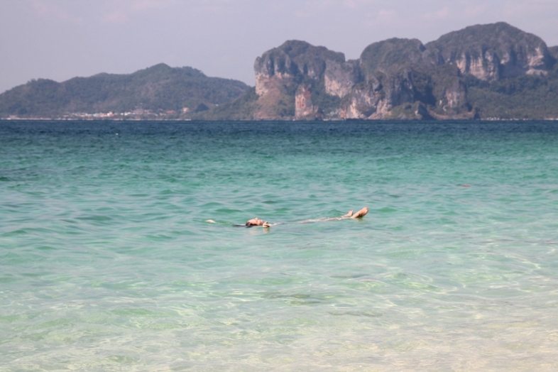 Das schönste Wasser und der schönste Strand: Koh Poda, Paradies in Thailand