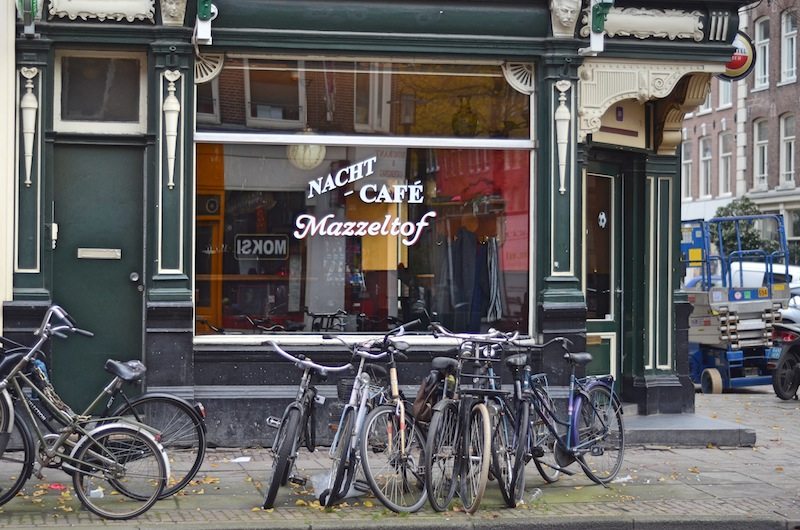 Im hippen Viertel De Pijp gibt es so einige Cafes und Bars
