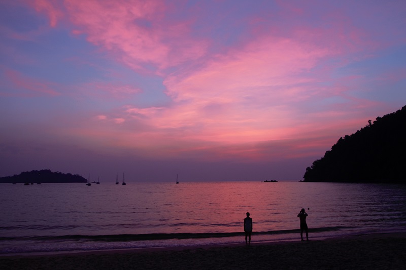 Sonnenuntergänge auf der Hippie-Insel Koh Phayam im März - Erfahrungen in Thailand