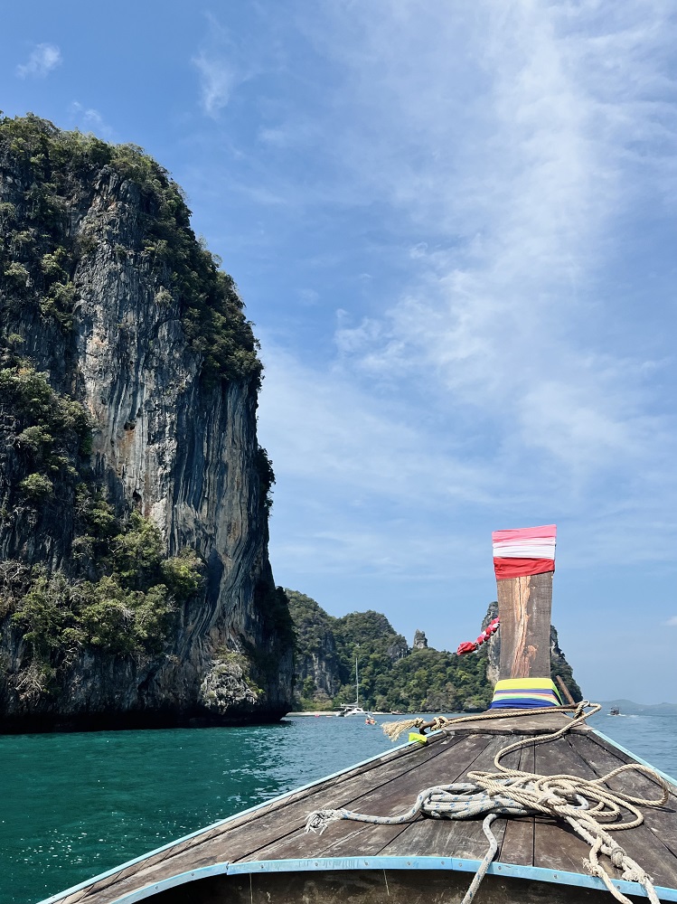 Unsere private Hong Island Tour über die Andamanensee von Krabi - auf dem Longtailboot