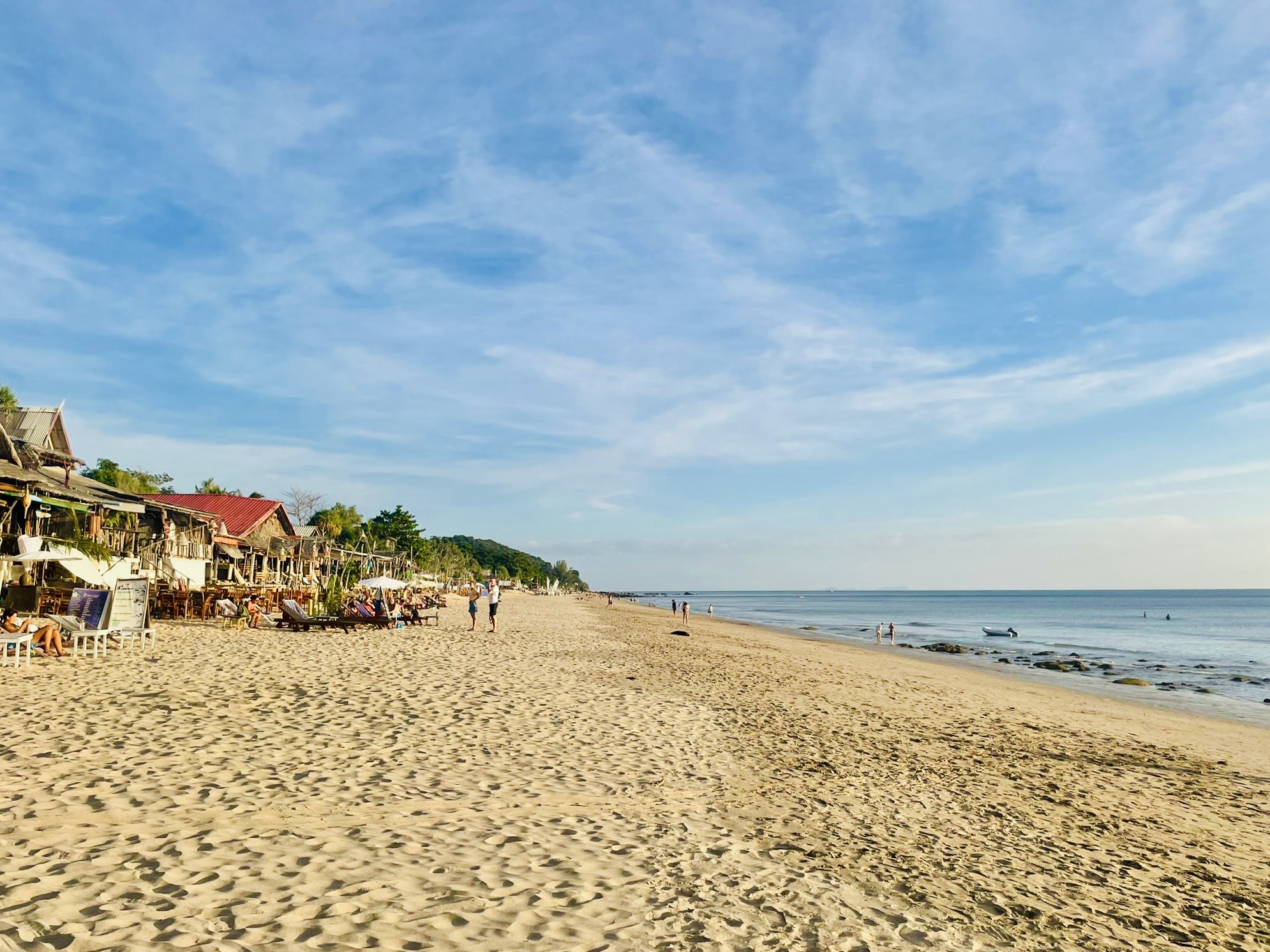 Ruhig und natürlich am Klong Nin Strand auf Koh Lanta